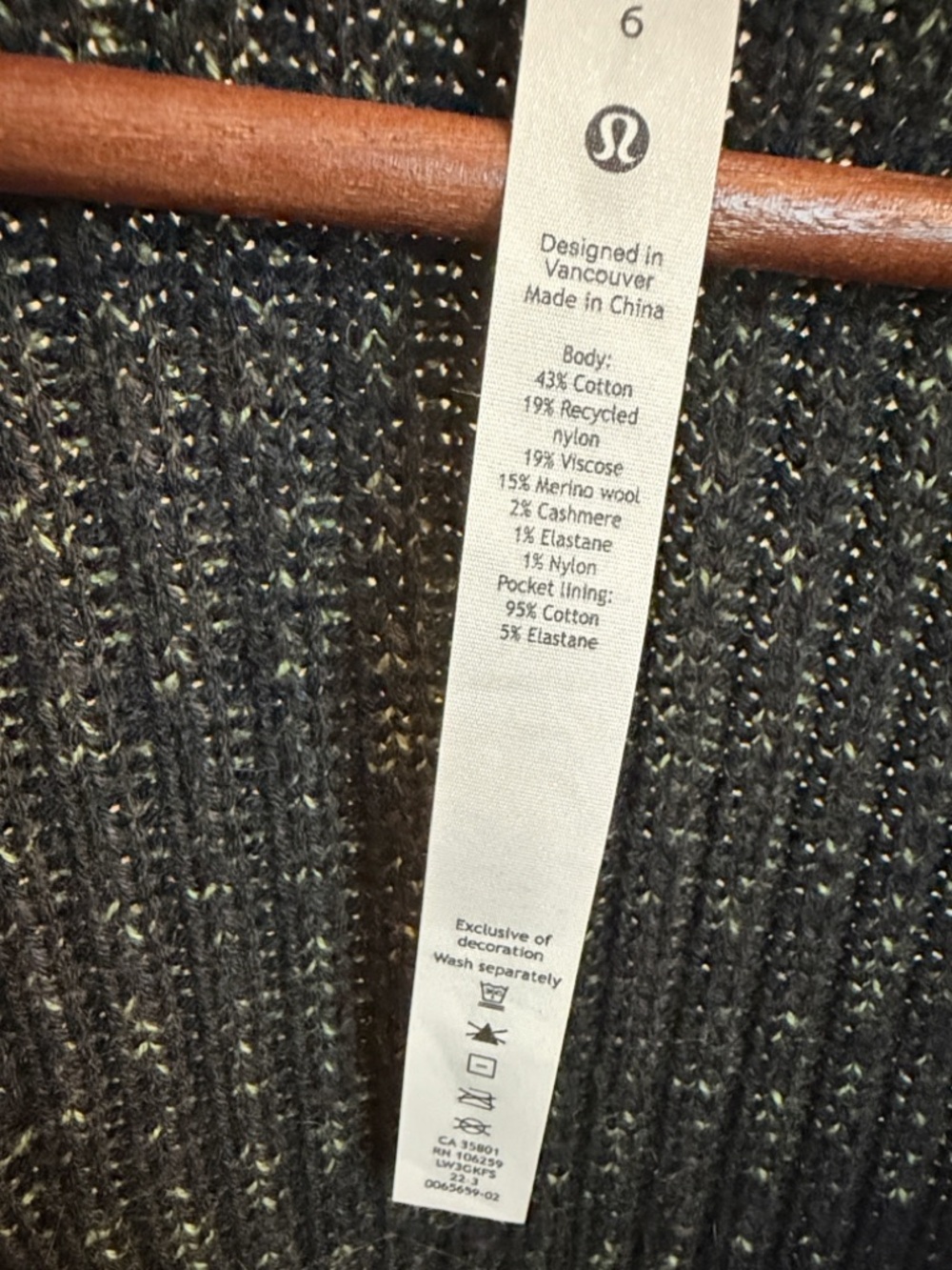 Lululemon - Picture 6 of 13